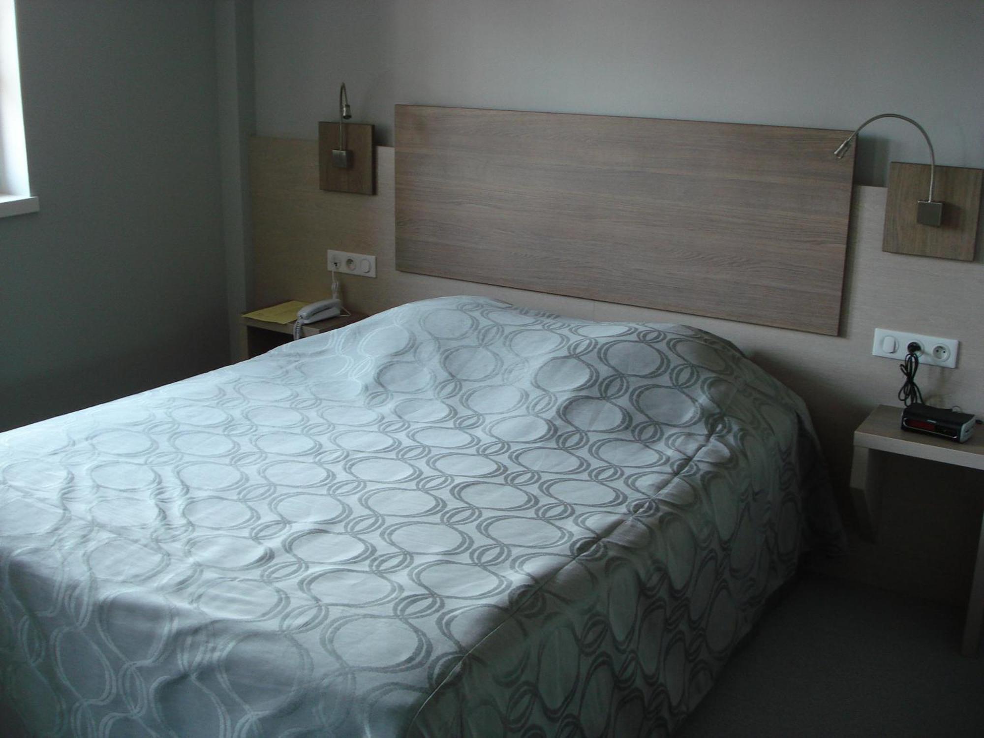 Hostellerie Au Cygne Wissembourg Exteriör bild