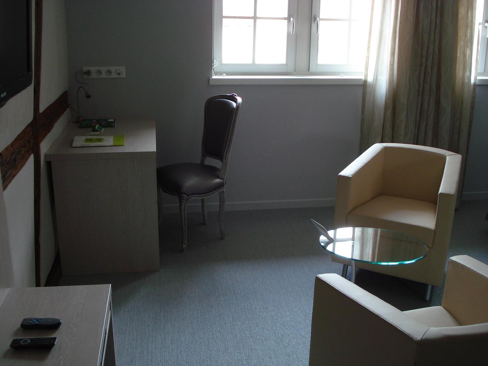 Hostellerie Au Cygne Wissembourg Exteriör bild