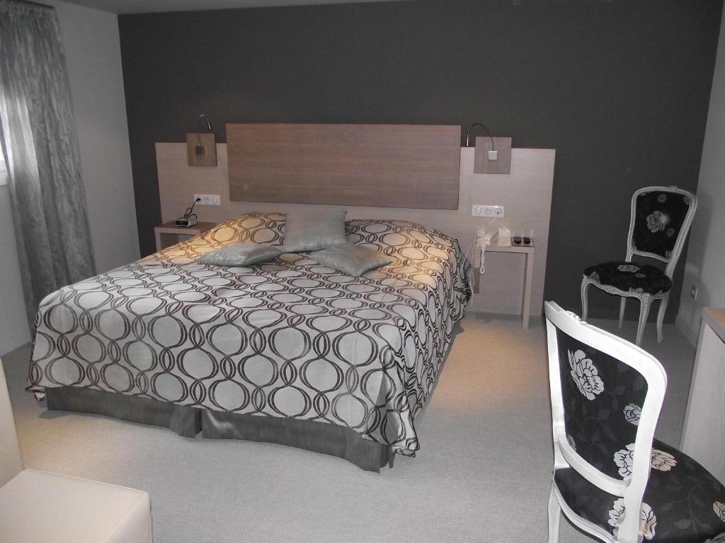 Hostellerie Au Cygne Wissembourg Rum bild