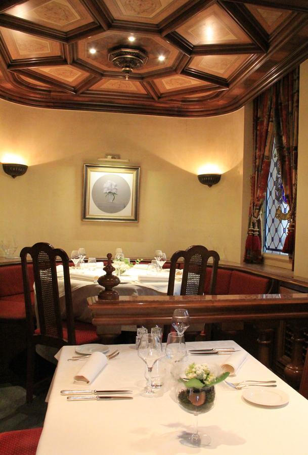 Hostellerie Au Cygne Wissembourg Exteriör bild
