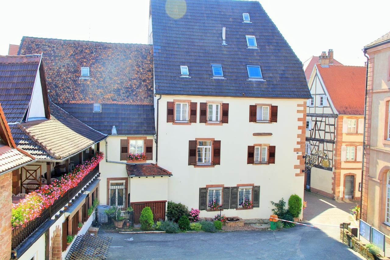 Hostellerie Au Cygne Wissembourg Exteriör bild