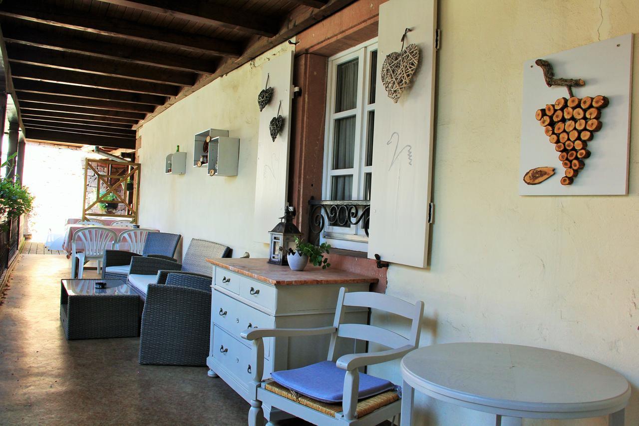 Hostellerie Au Cygne Wissembourg Exteriör bild